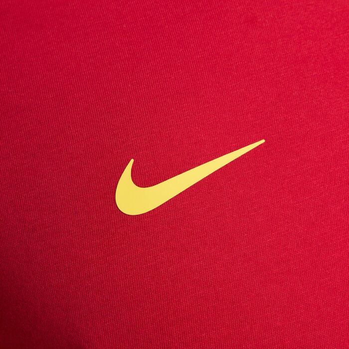 Nike Men's Liverpool Essential T-Shirt Red Nike Men's Liverpool Essential T-Shirt Red image number 4