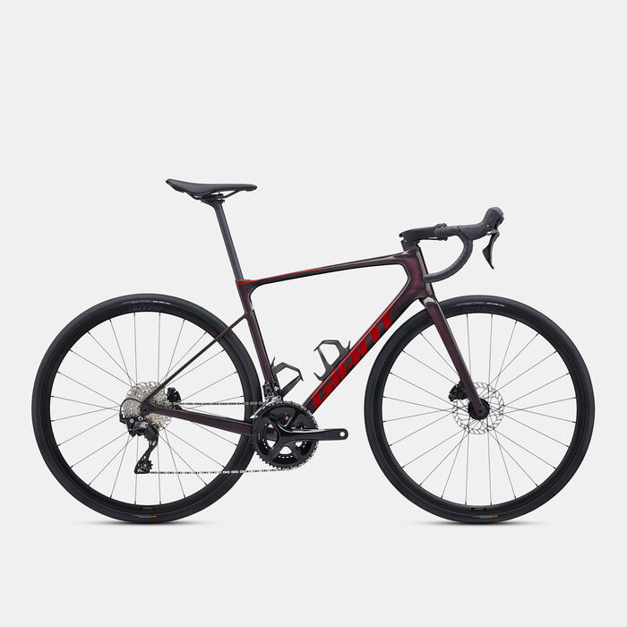 Giant Defy Advanced 2 Road Bike Red Giant Defy Advanced 2 Road Bike Red image number 0