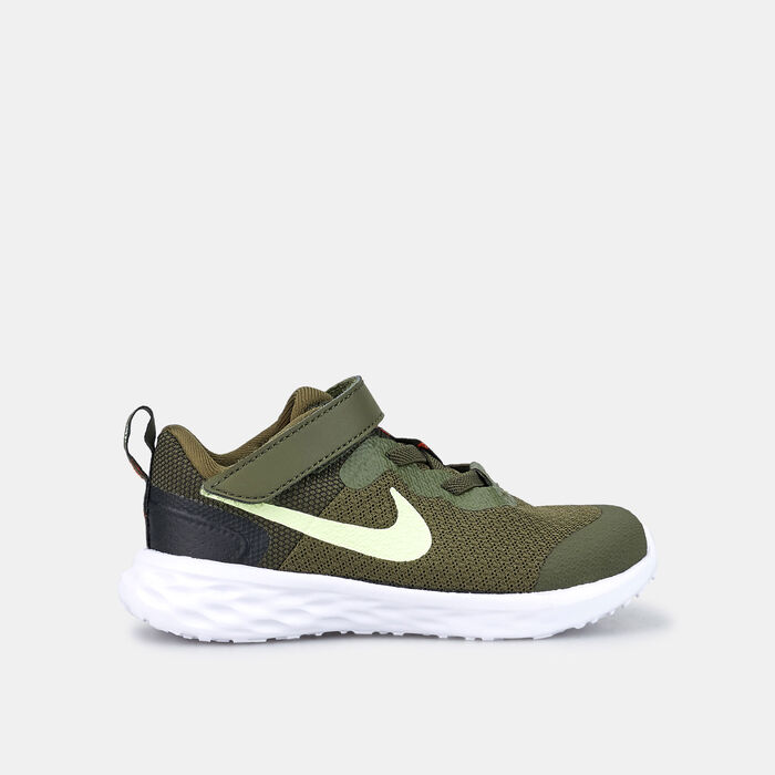 Nike Kids' Revolution 6 Shoe (Baby and Toddler) Green image number 0