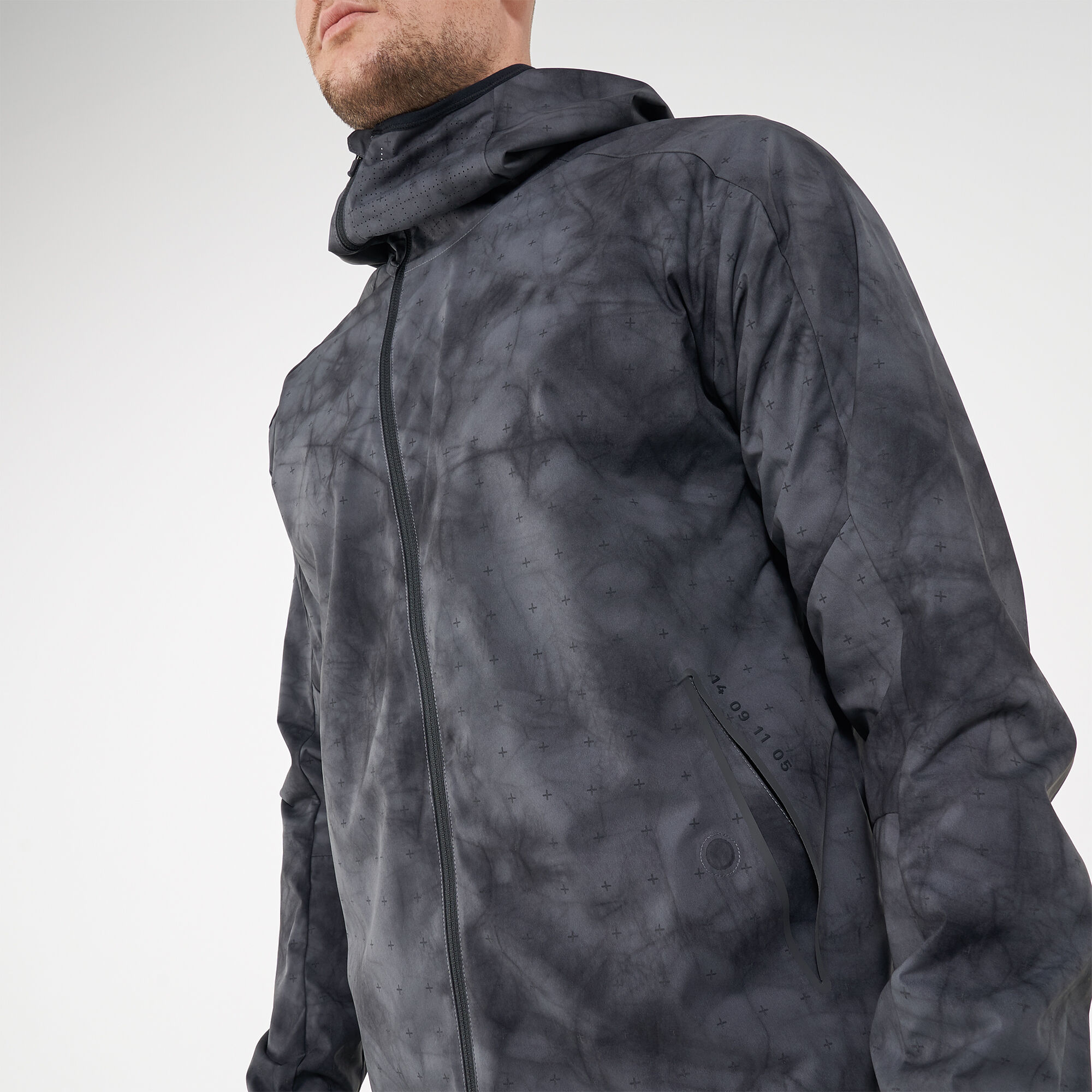 Nsw tech pack outlet jacket hd shield