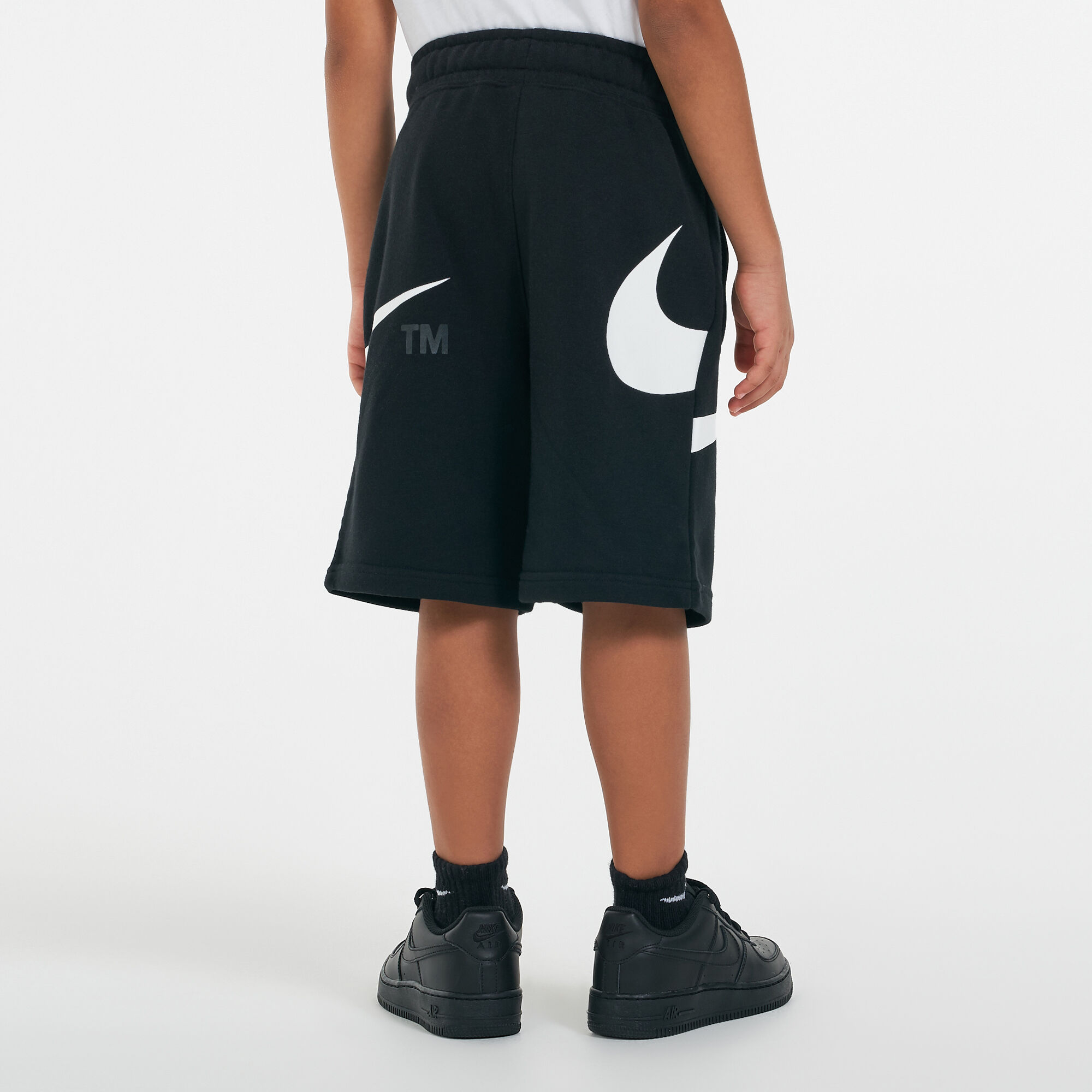 Buy Nike Kids Sportswear Swoosh Shorts Black in KSA SSS