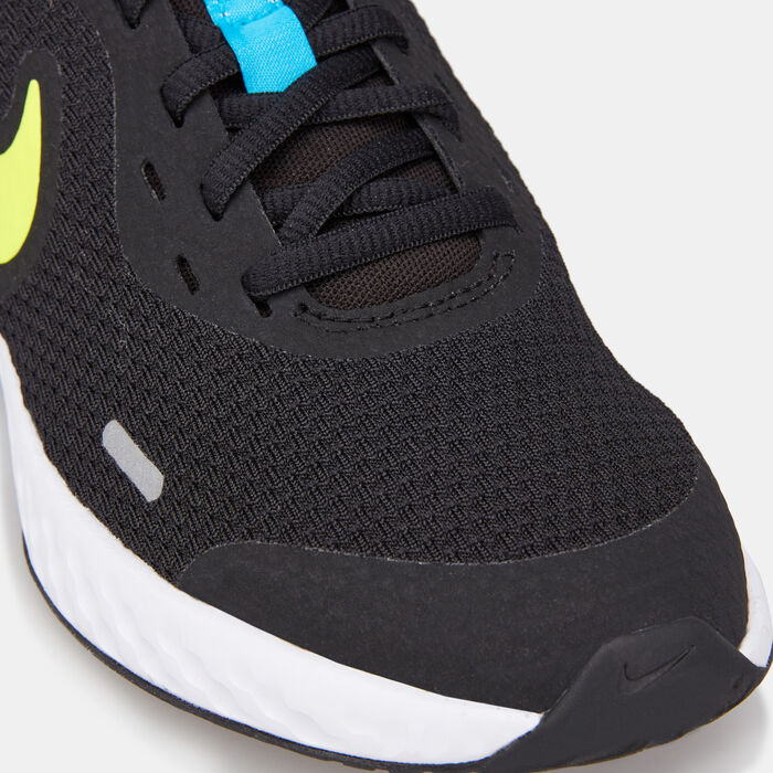 Nike Kids' Revolution 5 Running Shoe (Older Kids) Black Nike Kids' Revolution 5 Running Shoe (Older Kids) Black image number 4