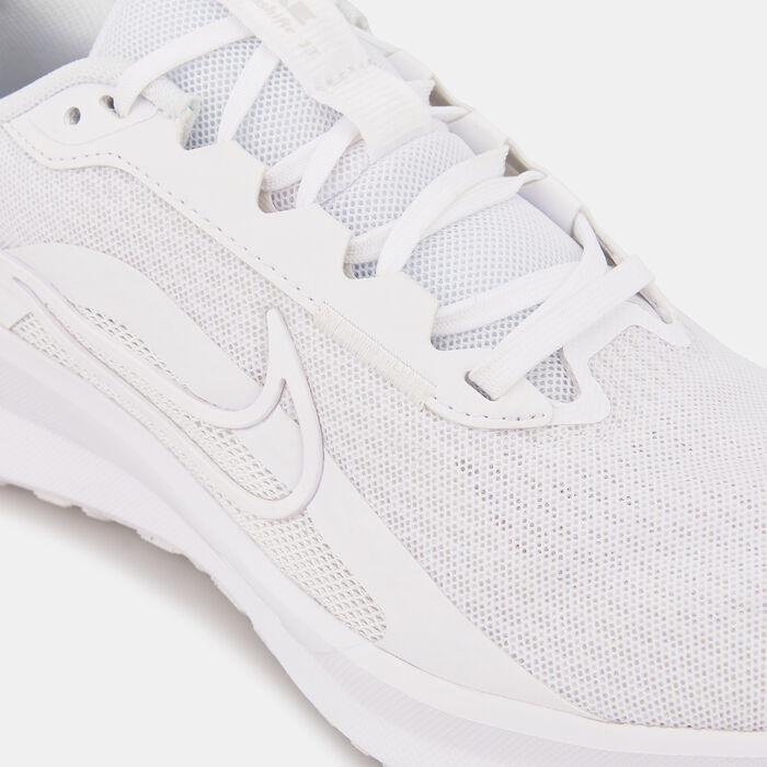 Nike Women's Downshifter 13 Road Running Shoes White Nike Women's Downshifter 13 Road Running Shoes White image number 4