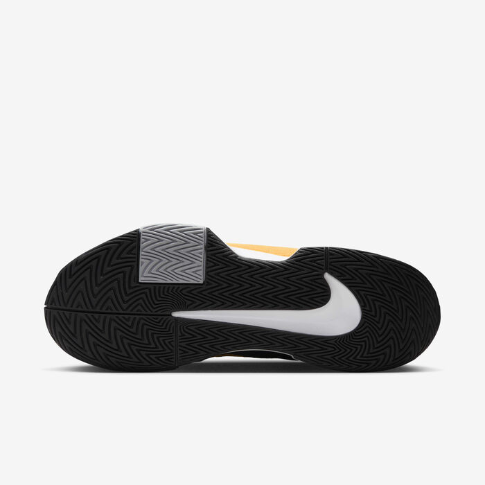 Nike Men's GP Challenge Pro Hard Court Tennis Shoes Grey Nike Men's GP Challenge Pro Hard Court Tennis Shoes Grey image number 1