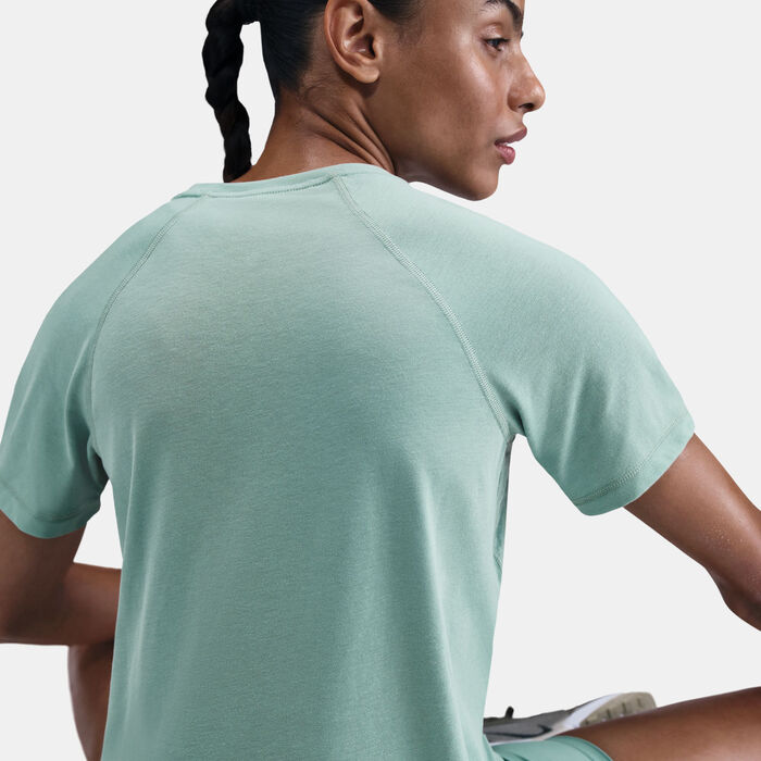 Nike Women's Trail Dri-FIT Running Top Green Nike Women's Trail Dri-FIT Running Top Green image number 4