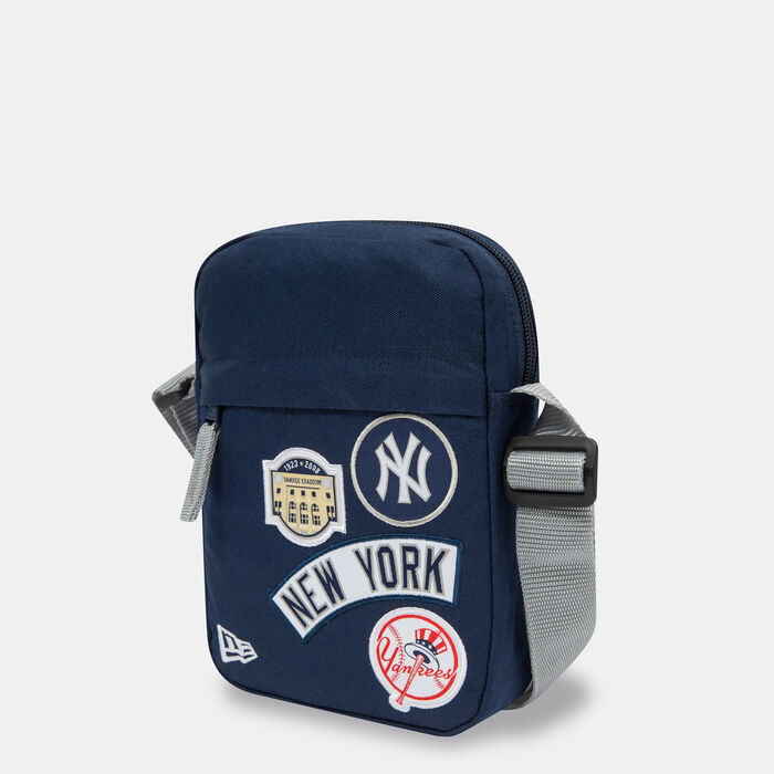 New Era MLB New York Yankees Patch Crossbody Bag Blue New Era MLB New York Yankees Patch Crossbody Bag Blue image number 1