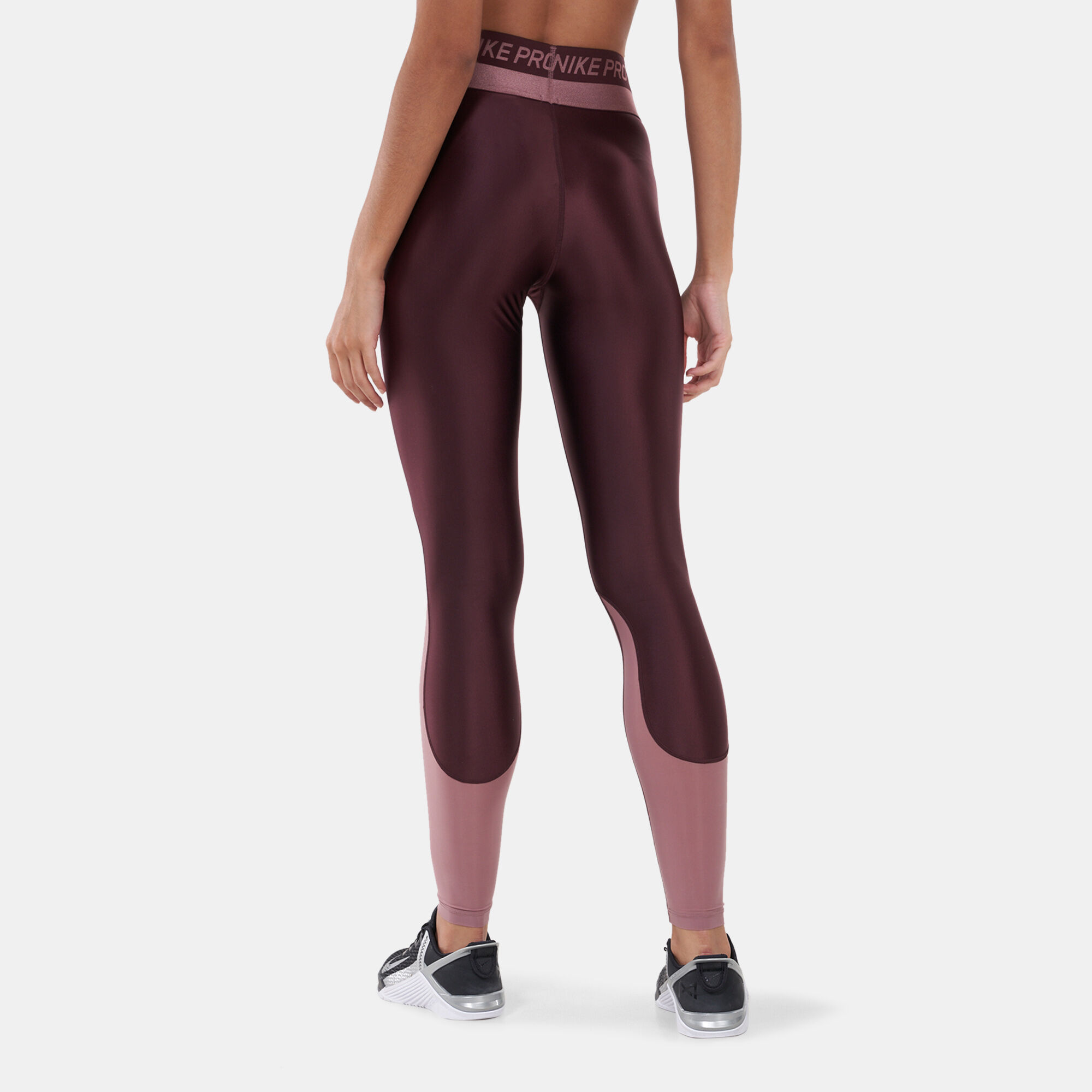 Nike pro glamour top