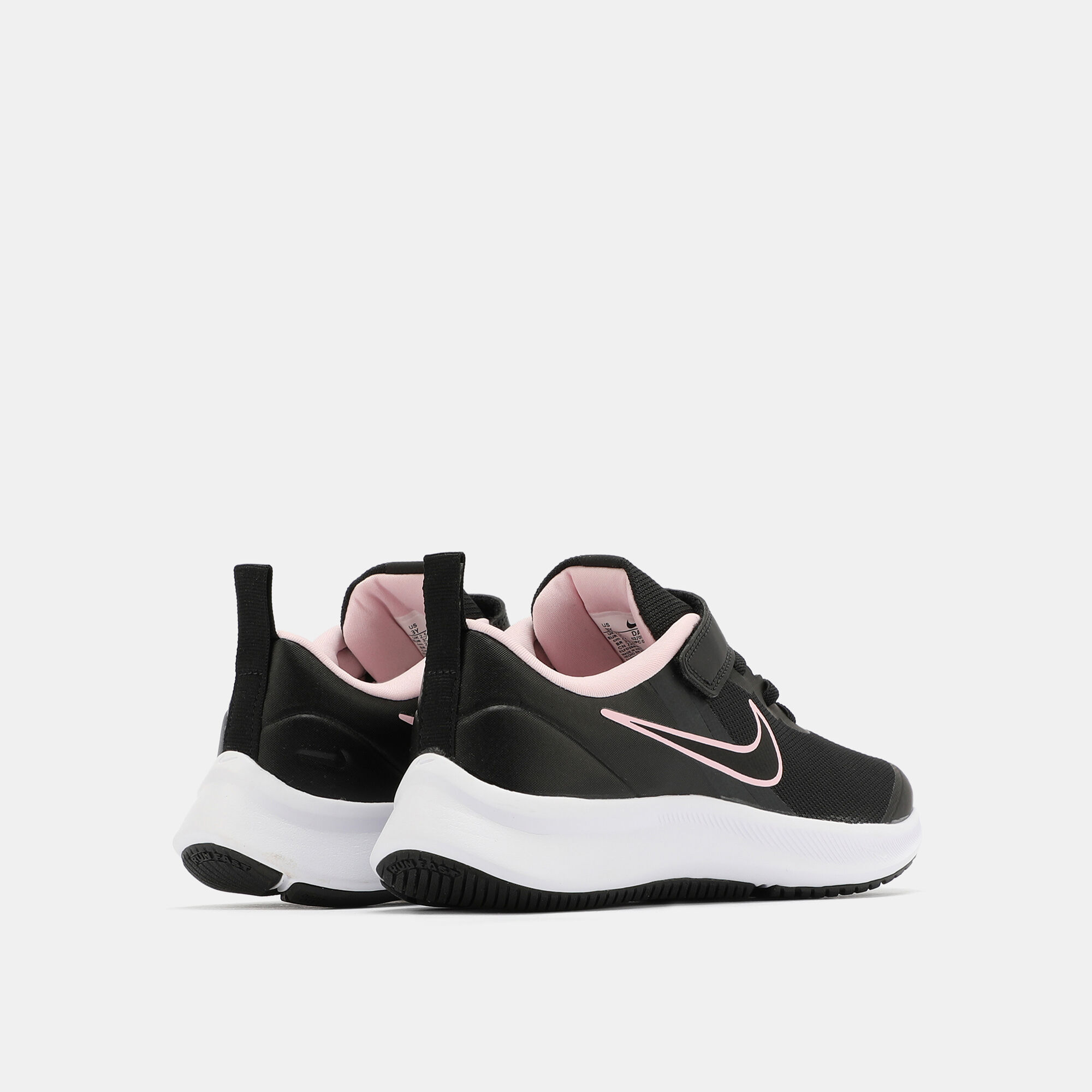 Nike star deals runner black pink