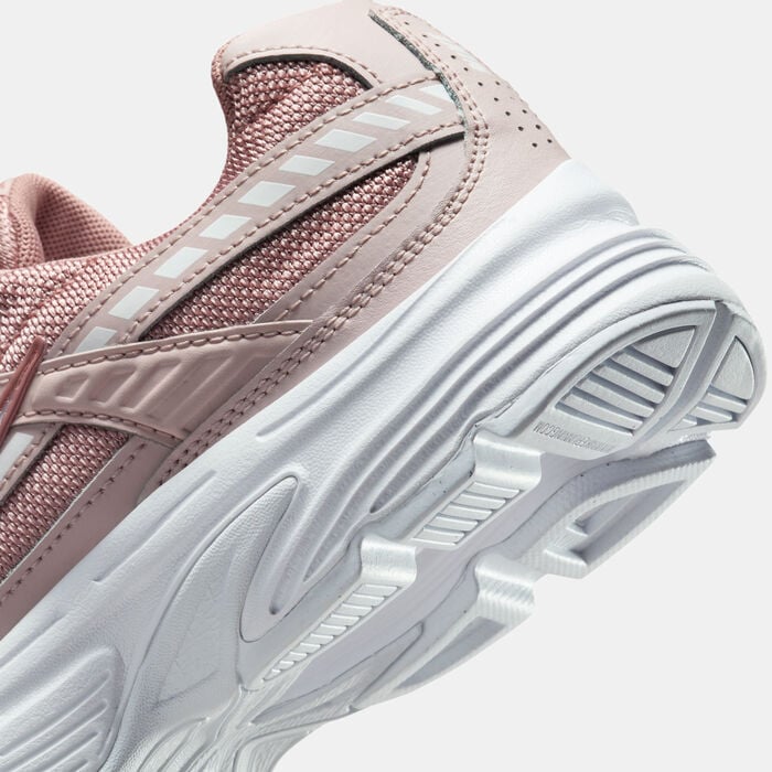 Nike Women's Initiator Shoes Pink image number 5