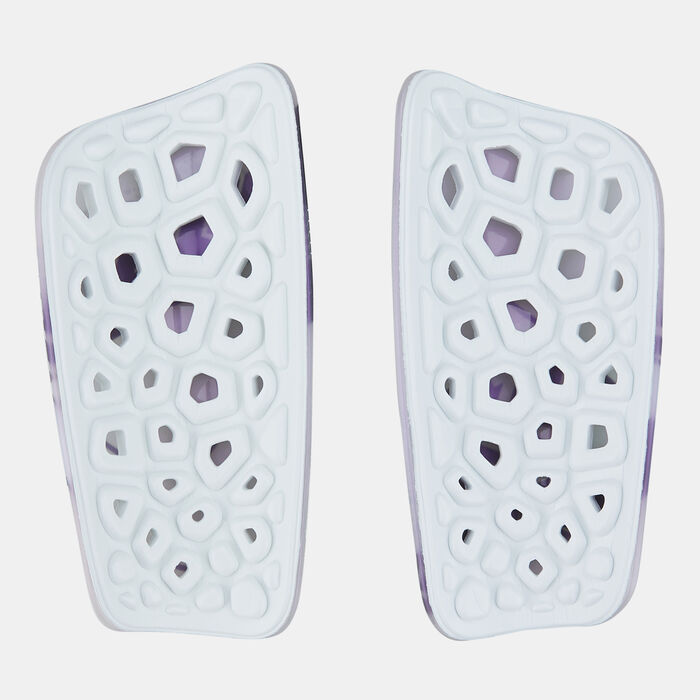 Buy Nike Mercurial Lite CR7 Football Shin Guards White in KSA SSS