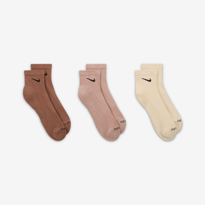 Nike Everyday Plus Cushioned Training Ankle Socks (3 Pairs) Brown Nike Everyday Plus Cushioned Training Ankle Socks (3 Pairs) Brown image number 2