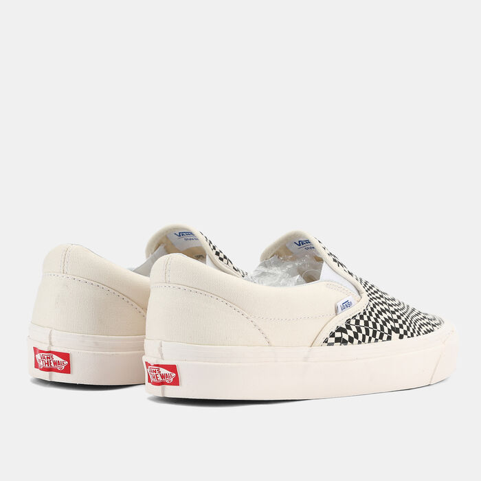 Vans Classic Slip-On 98 DX Anaheim Factory Unisex Shoe Black Vans Classic Slip-On 98 DX Anaheim Factory Unisex Shoe Black image number 2