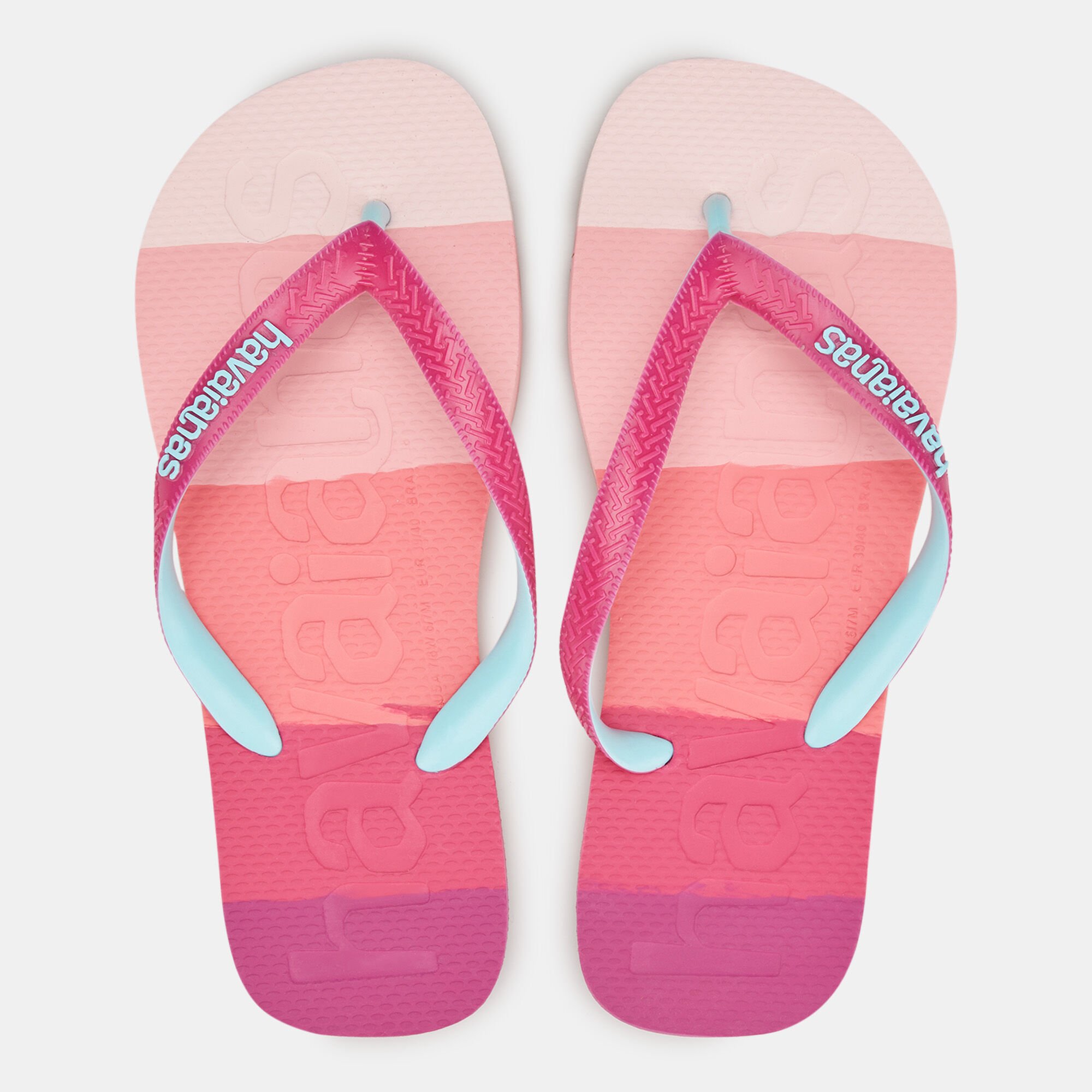 Havaianas logomania hotsell flip flops