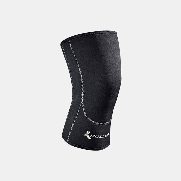 Mueller Closed Patella Knee Sleeve Multi-Color Mueller Closed Patella Knee Sleeve Multi-Color image number 0