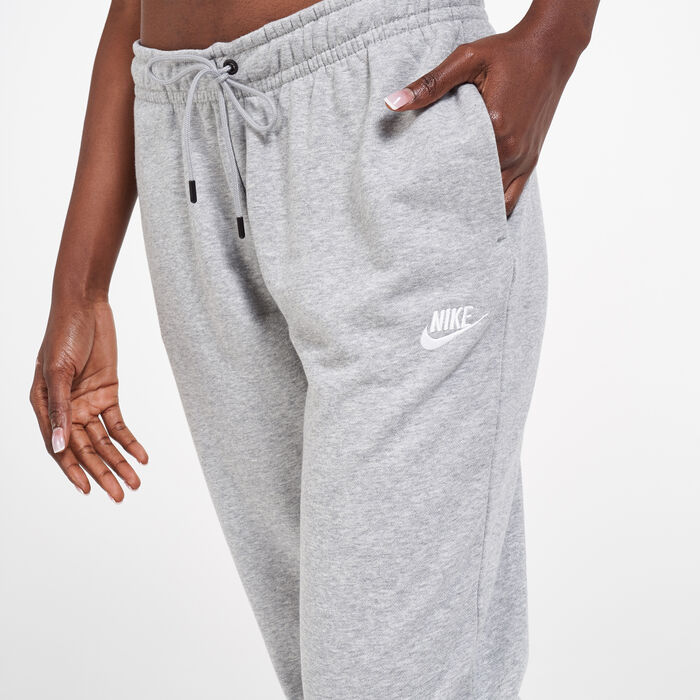 Buy Nike Women's Sportswear Essential Fleece Sweatpants in Saudi Arabia ...