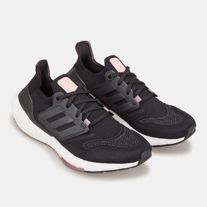 adidas Women's Ultraboost 22 Running Shoe Black adidas Women's Ultraboost 22 Running Shoe Black image number 1