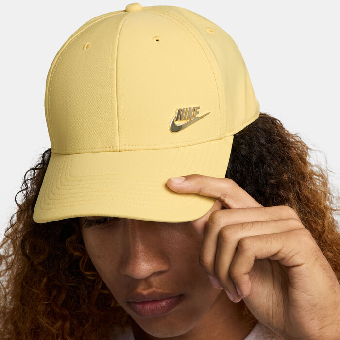 Nike Dri-FIT Club Structured Metal Logo Cap yellow image number 2