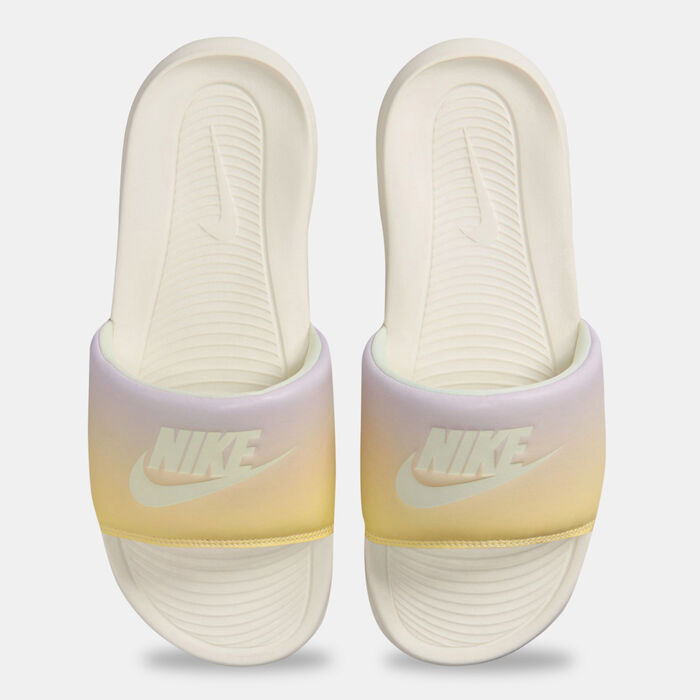 Nike Women's Victori One Printed Slide yellow Nike Women's Victori One Printed Slide yellow image number 3