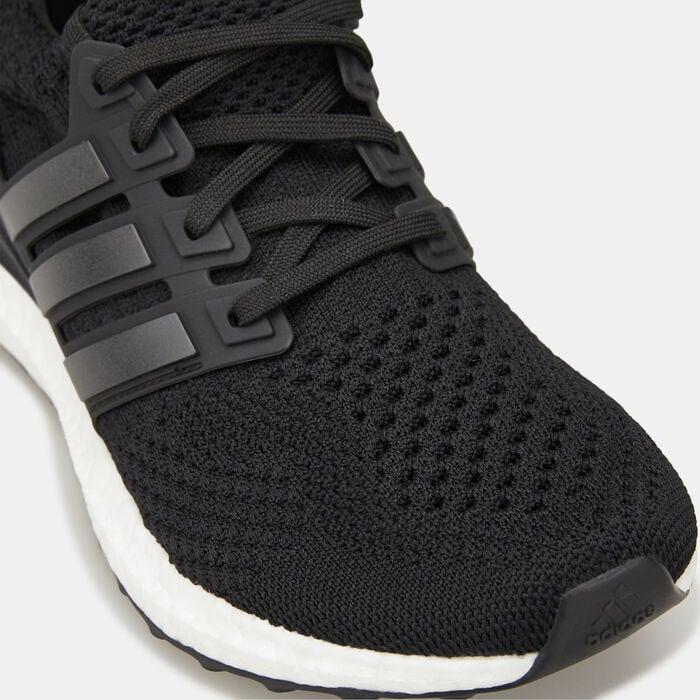 adidas Women's Ultraboost 5 DNA Running Shoe Black adidas Women's Ultraboost 5 DNA Running Shoe Black image number 4