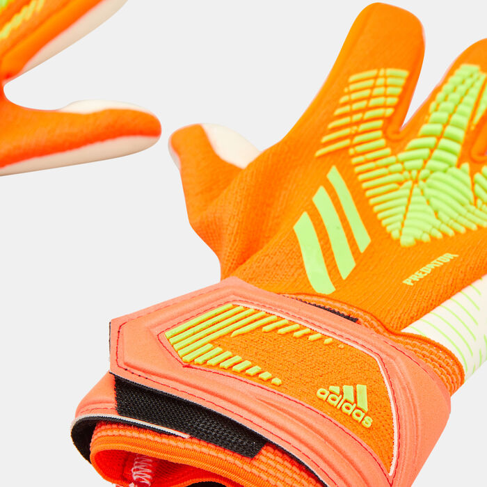 adidas Men's Predator Edge League Gloves Red adidas Men's Predator Edge League Gloves Red image number 2