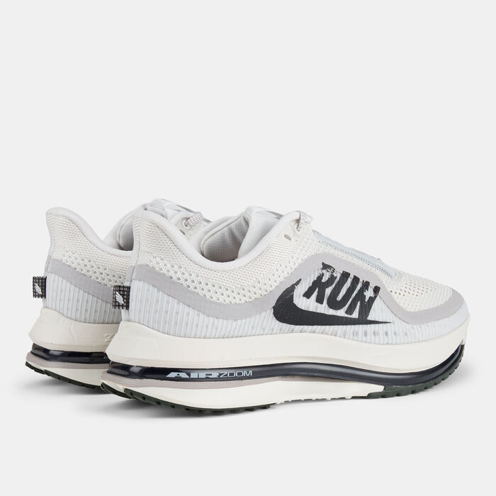 Nike Men's Pegasus Premium Road Running Shoes Ivory Nike Men's Pegasus Premium Road Running Shoes Ivory image number 2