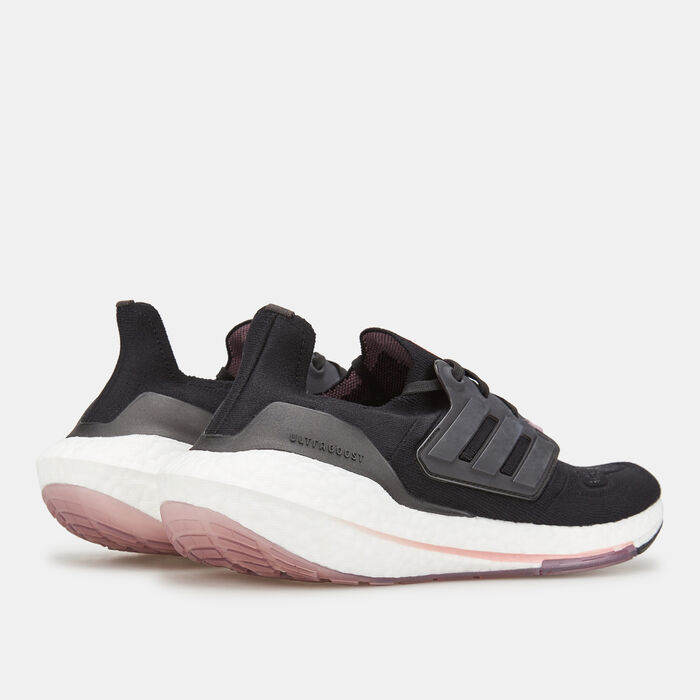 adidas Women's Ultraboost 22 Running Shoe Black adidas Women's Ultraboost 22 Running Shoe Black image number 2