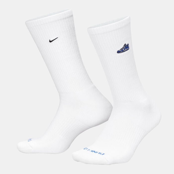 Nike Everyday Plus Cushioned Crew Socks White Nike Everyday Plus Cushioned Crew Socks White image number 0