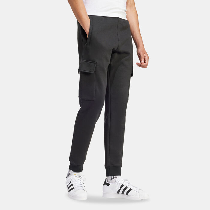adidas Originals Men's Trefoil Essentials Cargo Pants Black adidas Originals Men's Trefoil Essentials Cargo Pants Black image number 1