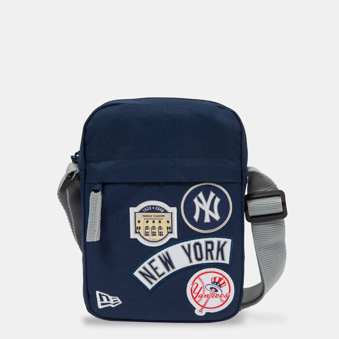 New Era MLB New York Yankees Patch Crossbody Bag Blue New Era MLB New York Yankees Patch Crossbody Bag Blue image number 0