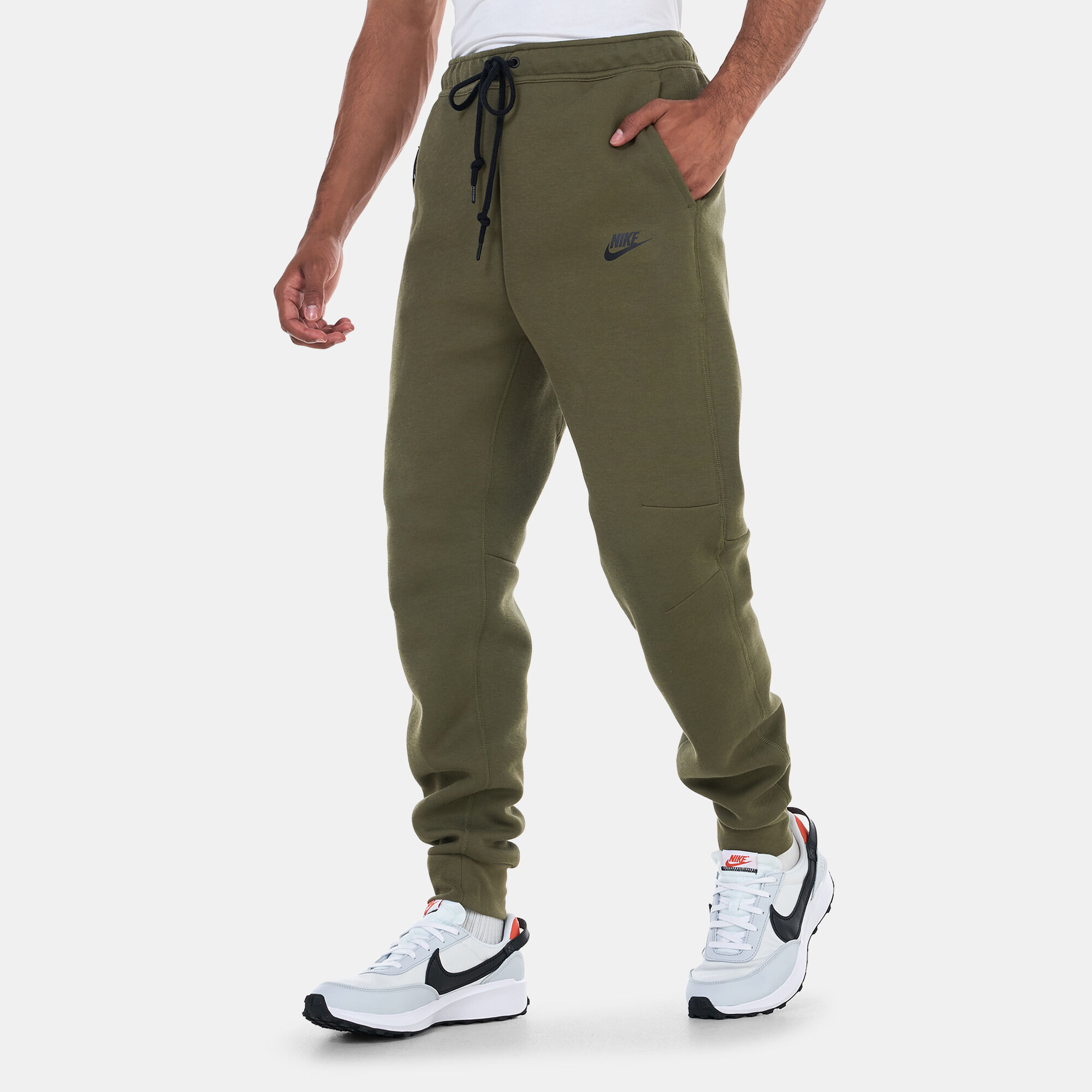 Green nike joggers mens store