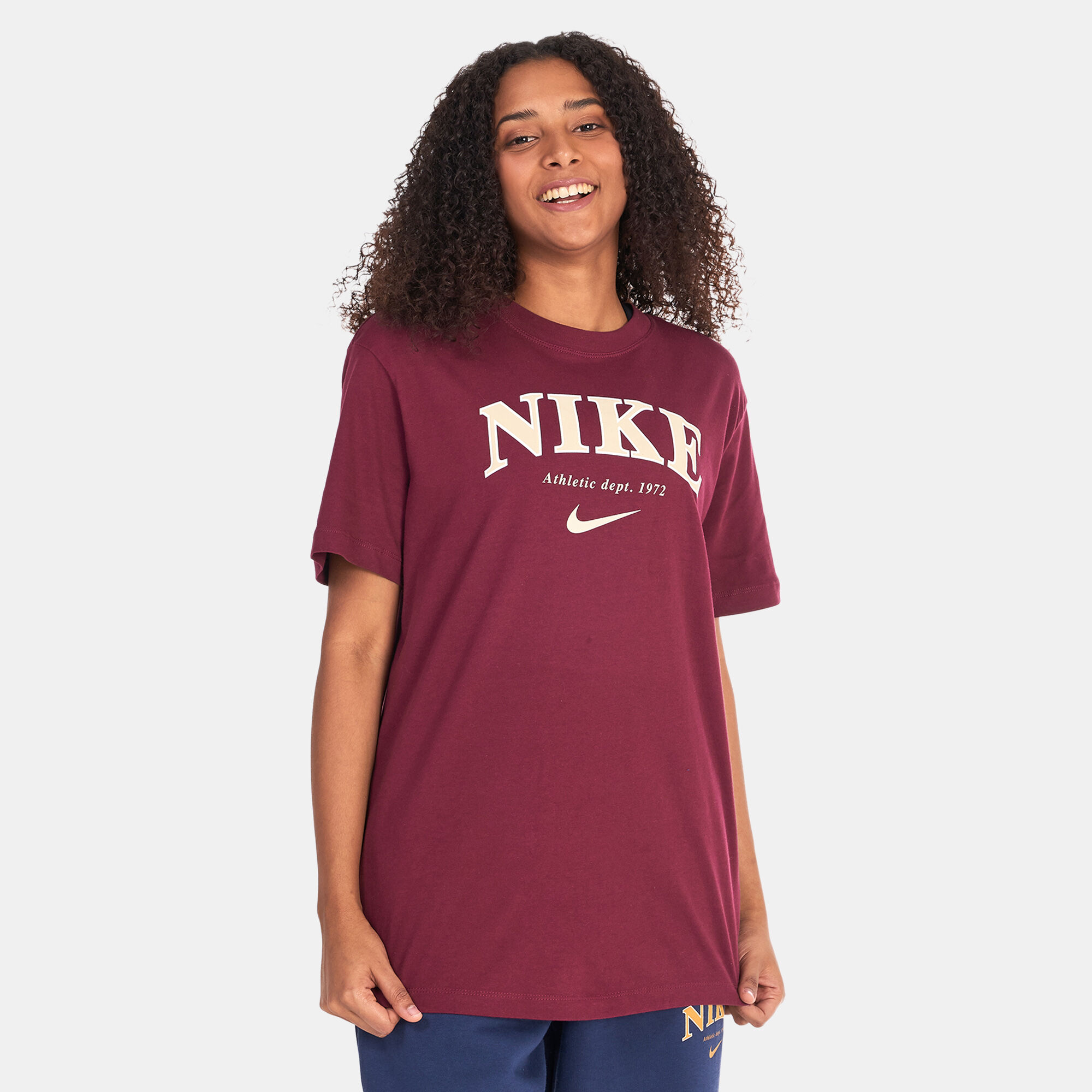 Burgundy nike online shirt womens