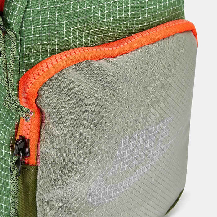 Nike Heritage 2.0 Small Items Crossbody Bag Green Nike Heritage 2.0 Small Items Crossbody Bag Green image number 3