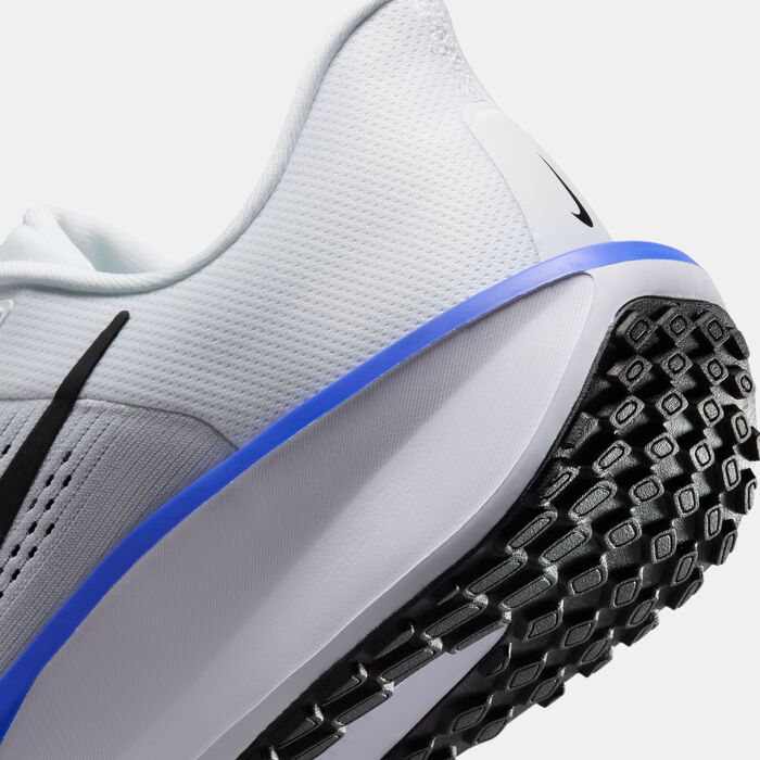 Nike Men's Quest 6 Road Running Shoes White Nike Men's Quest 6 Road Running Shoes White image number 5