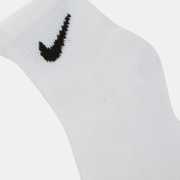 Nike Kids' NHN Basic Quarter Socks (3 Pack) White Nike Kids' NHN Basic Quarter Socks (3 Pack) White image number 1
