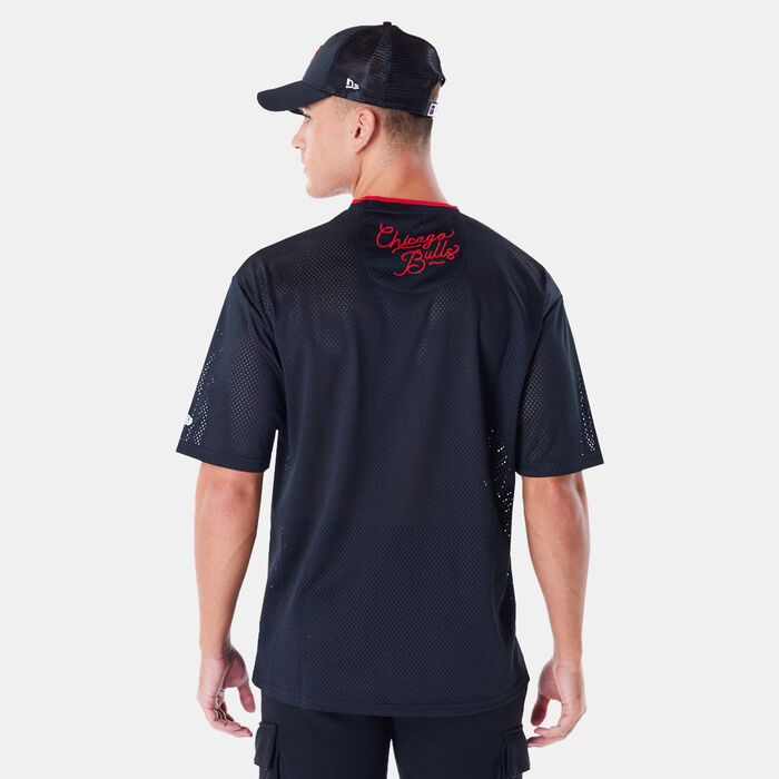New Era Men's NBA Chicago Bulls Patch Mesh T-Shirt Black New Era Men's NBA Chicago Bulls Patch Mesh T-Shirt Black image number 1