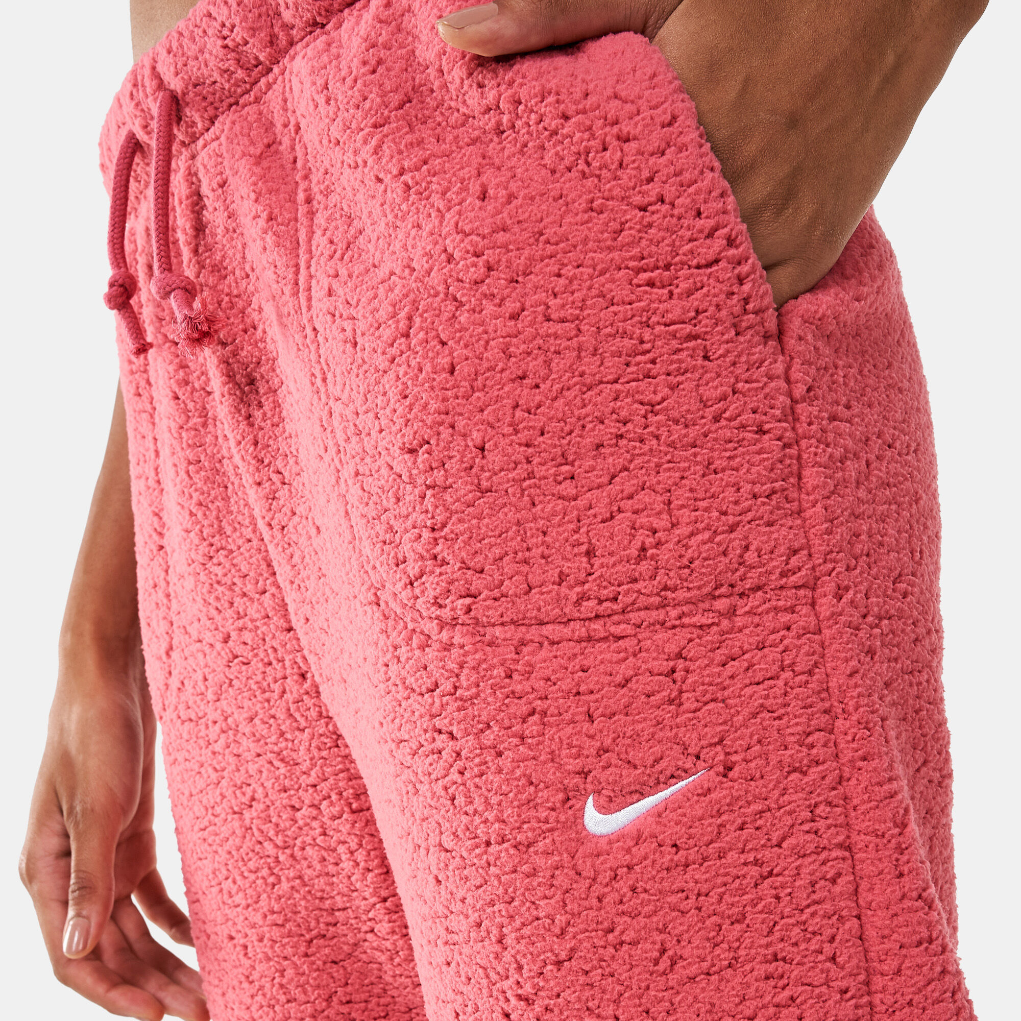 Nike tech best sale fleece bottom