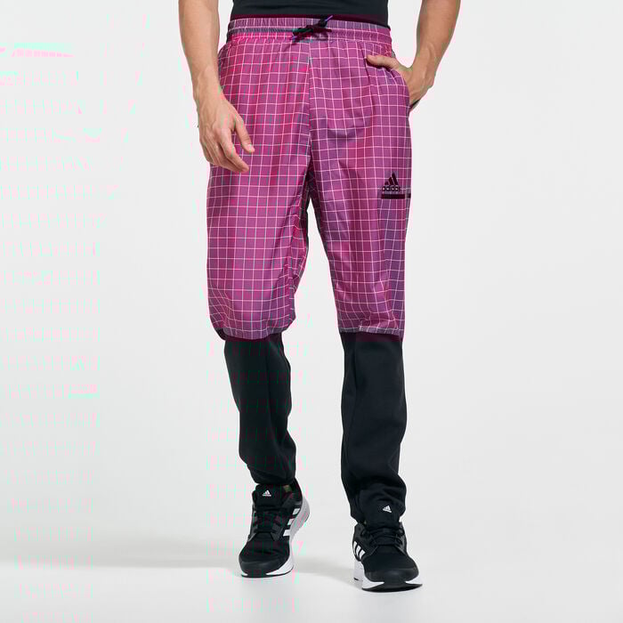 adidas Men's Z.N.E. Sportswear Primeblue Trackpants Black adidas Men's Z.N.E. Sportswear Primeblue Trackpants Black image number 0