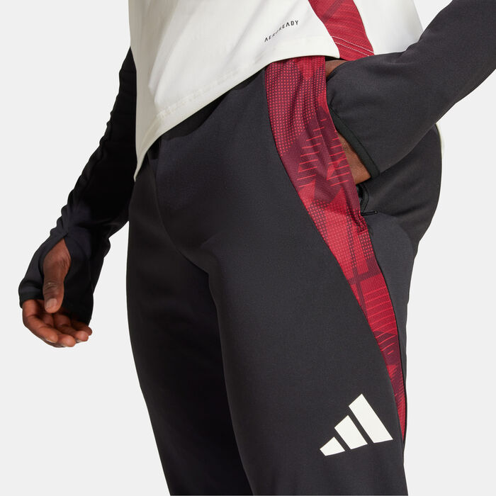 adidas Men's Manchester United Tiro 24 Football Training Pants Black image number 3