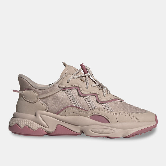 adidas Originals Women's OZWEEGO Shoe Brown adidas Originals Women's OZWEEGO Shoe Brown image number 0