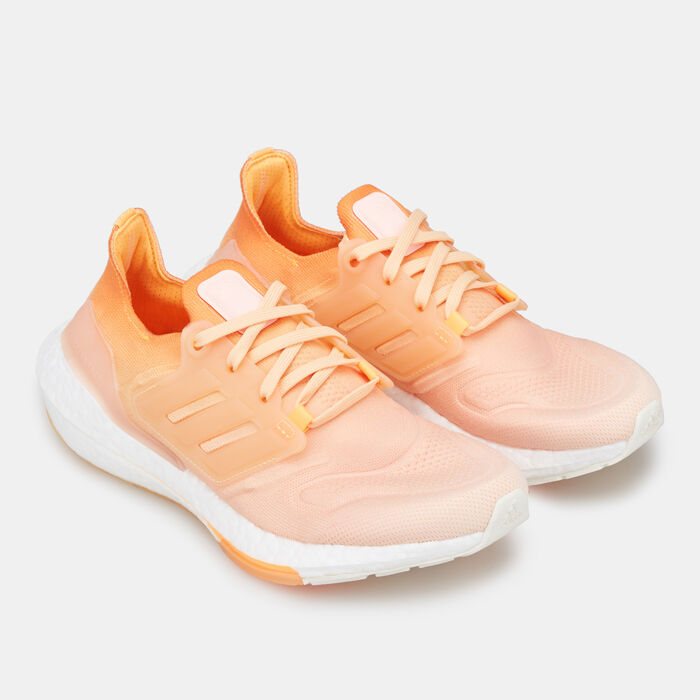 adidas Women's Ultraboost 22 Shoe Pink image number 2
