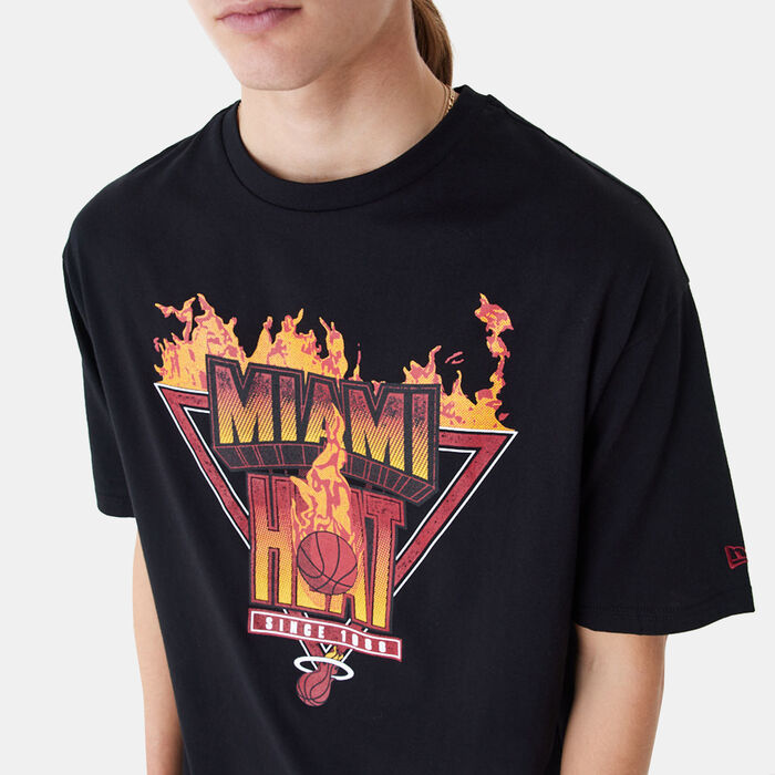 New Era Men's NBA Miami Heat Flame Graphic T-Shirt Black New Era Men's NBA Miami Heat Flame Graphic T-Shirt Black image number 2