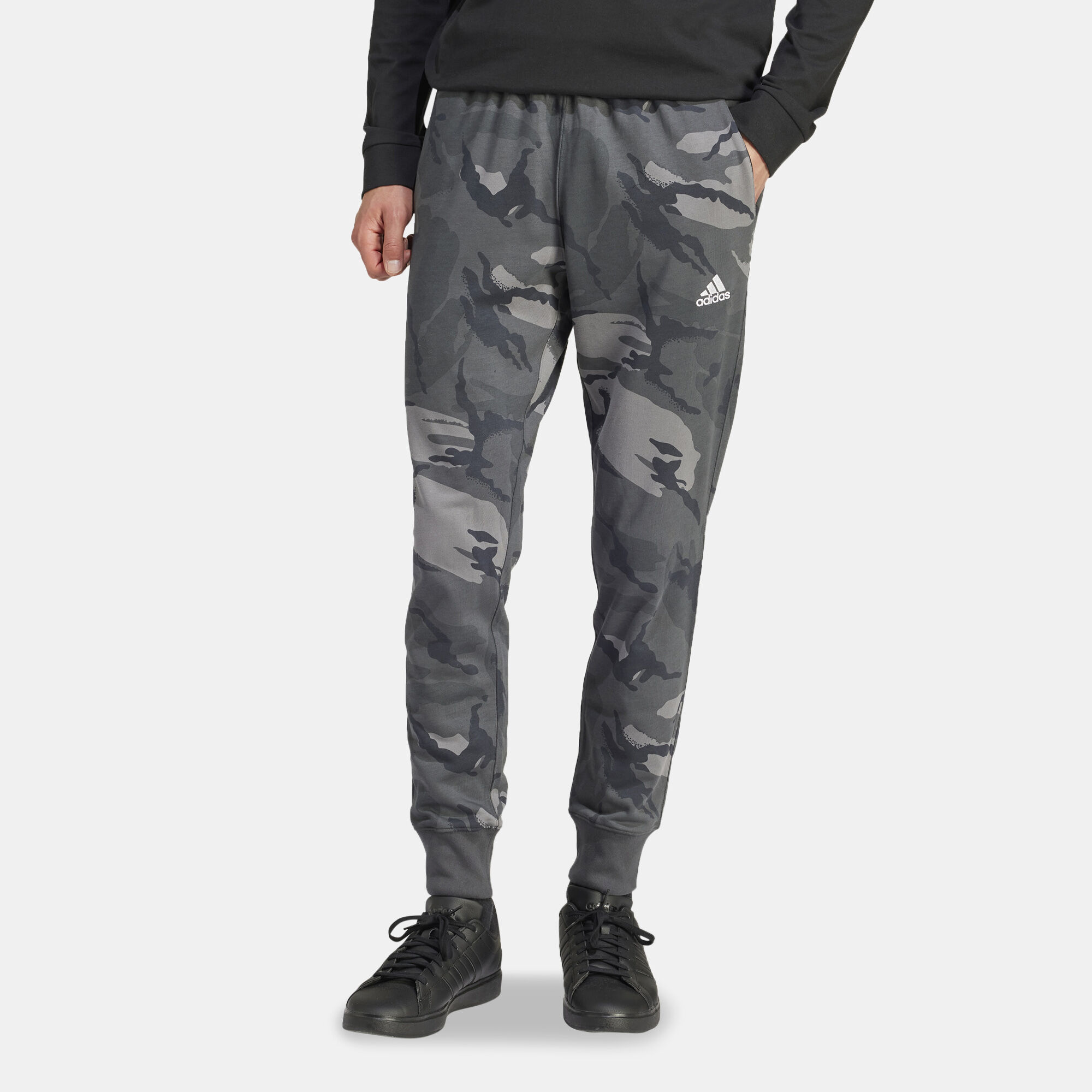 Men s Seasonal Essentials Camouflage Sweatpants