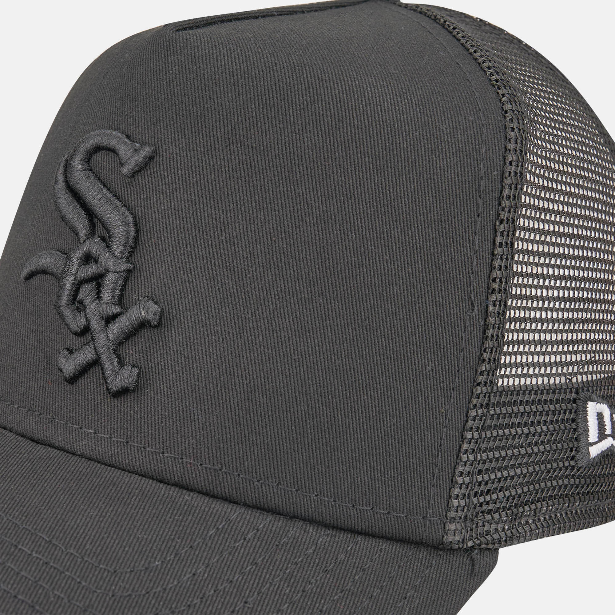 Men s Chicago White Sox Tonal Mesh A Frame Trucker Cap Black New Era in KSA SSS