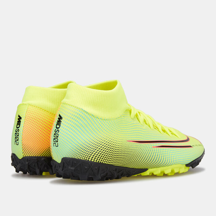 mini football shoes