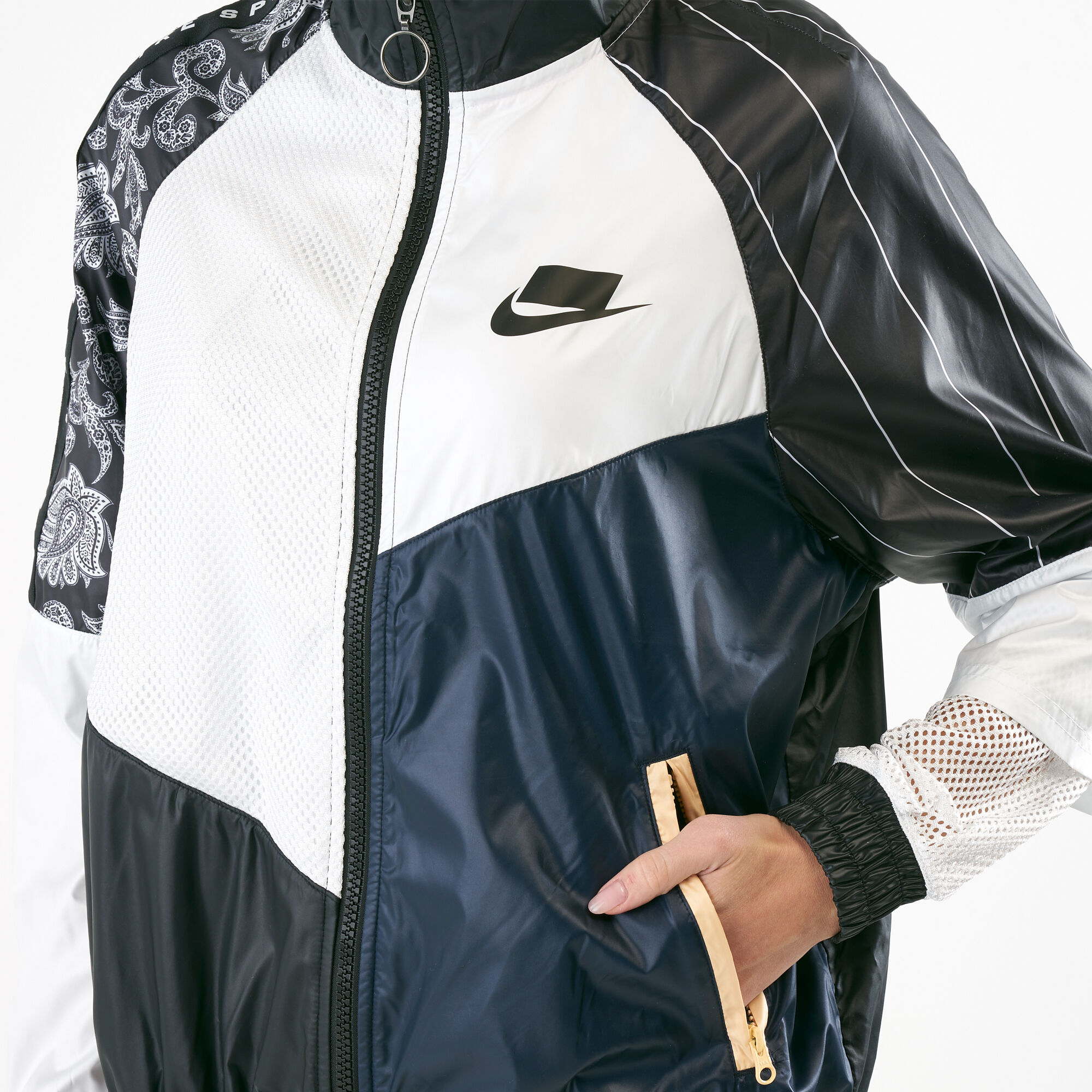Buy Nike Women s Sportswear NSW Woven Track Jacket Black in KSA SSS