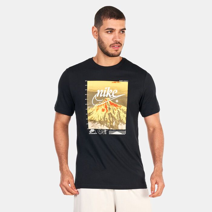 Nike Men's Sportswear Graphic T-Shirt Black Nike Men's Sportswear Graphic T-Shirt Black image number 0