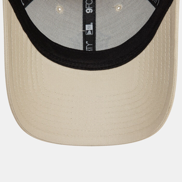 New Era Men's MLB New York Yankees Team Outline 9FORTY Cap Beige New Era Men's MLB New York Yankees Team Outline 9FORTY Cap Beige image number 4