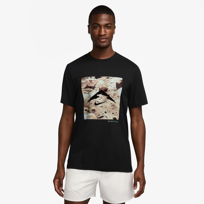 Nike Men's Dri-FIT Trail Running T-Shirt Black Nike Men's Dri-FIT Trail Running T-Shirt Black image number 0