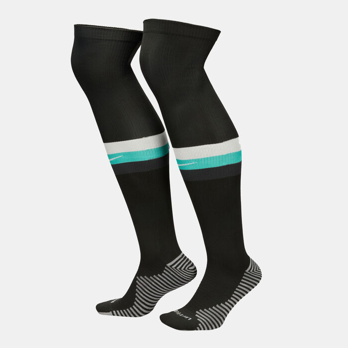 Nike Liverpool FC Strike Home/Away Football Over-The-Calf Socks Green Nike Liverpool FC Strike Home/Away Football Over-The-Calf Socks Green image number 0
