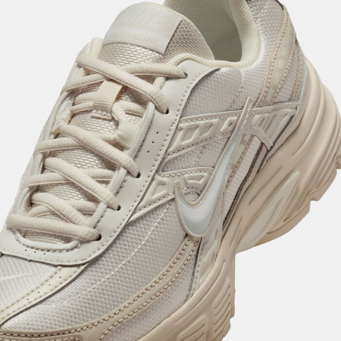 Nike Women's Initiator Shoes White Nike Women's Initiator Shoes White image number 4